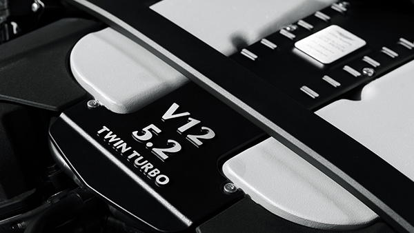 Nevzat Kaya, Bu Sene Aston Martin Vantage Rüzgarı Esecek Dedi!
